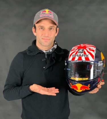 johann zarco motoqar mathias lelong bellino bantu kesayangan topi keledar