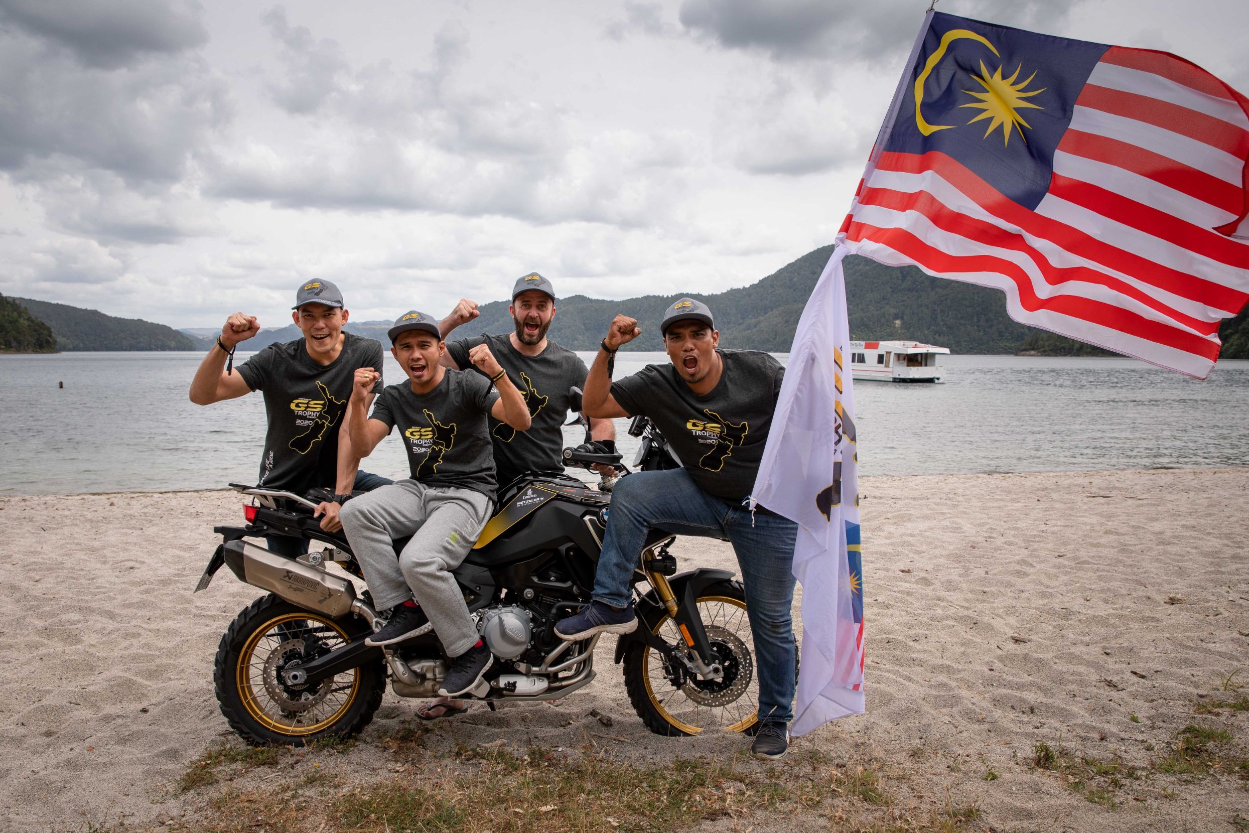Pasukan Malaysia berentap di BMW Motorrad International GS 